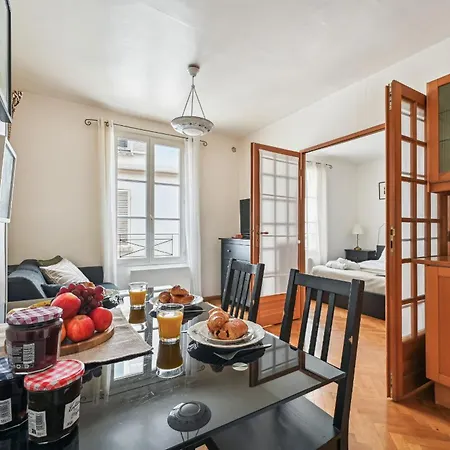 Flat Des Invalides 1br Paris