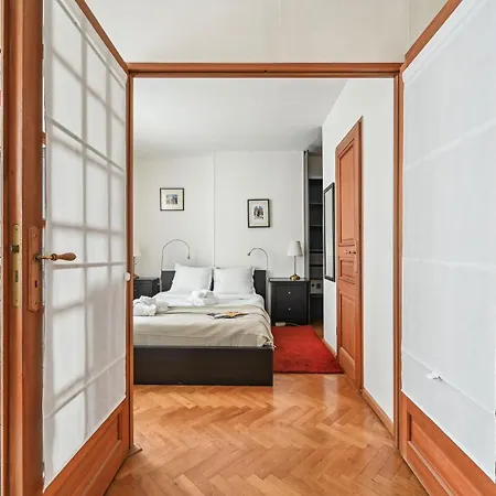 Flat Des Invalides 1br Lejlighed
